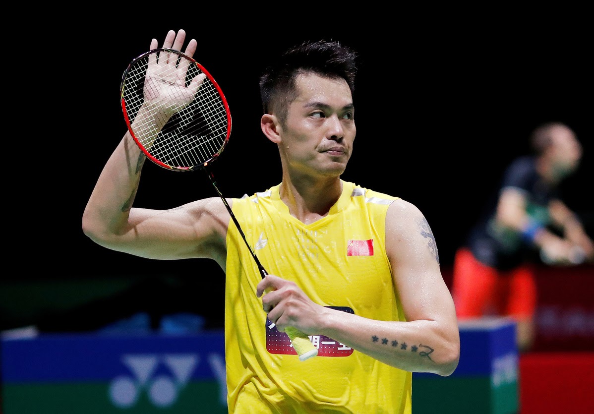 Lin Dan playing badminton